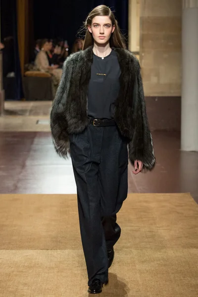 Look 26